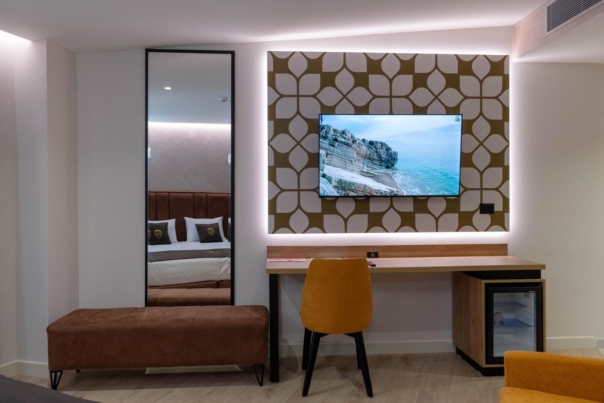 Hotel Dior Krujë Esterno foto