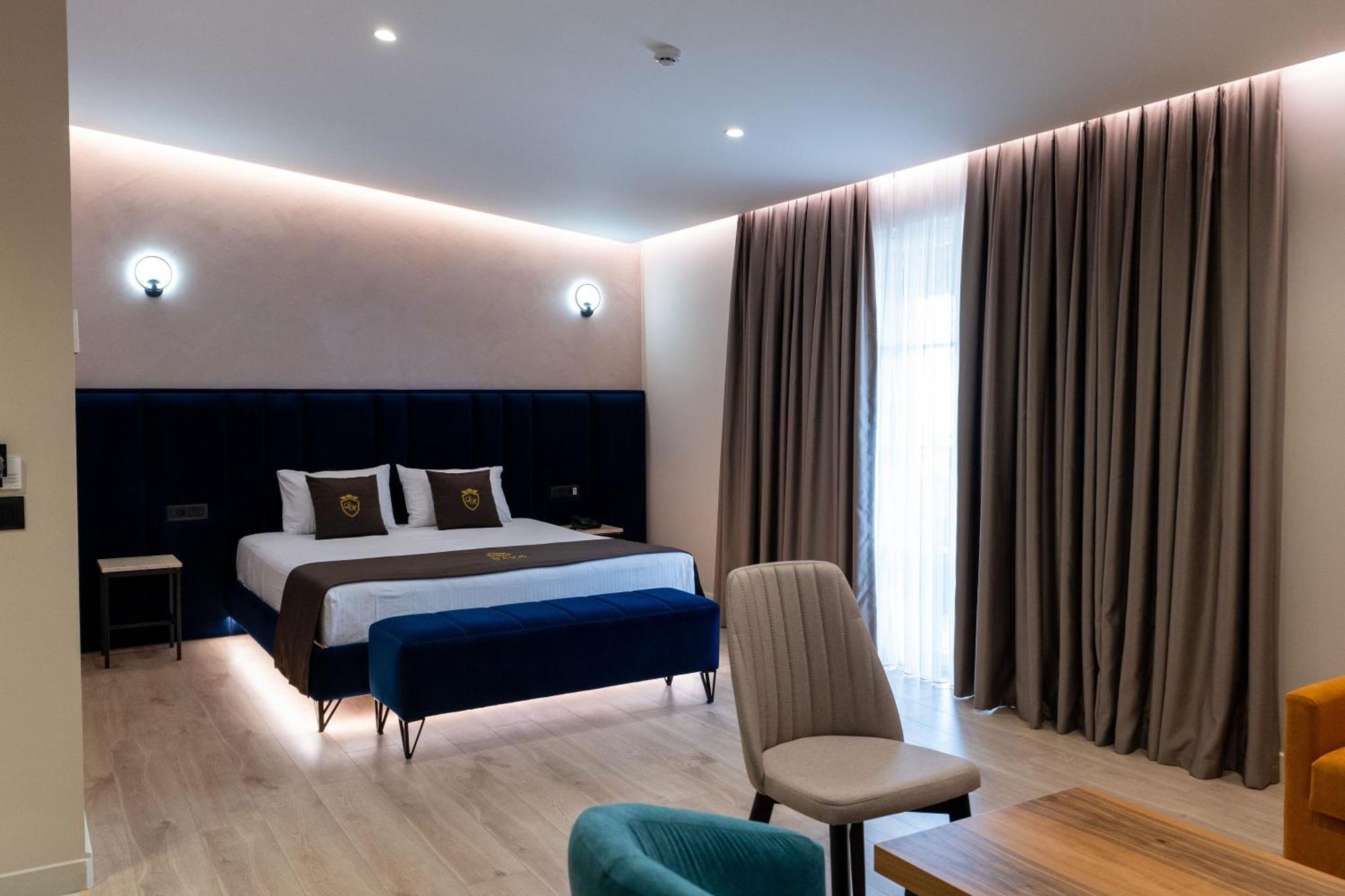 Hotel Dior Krujë Esterno foto
