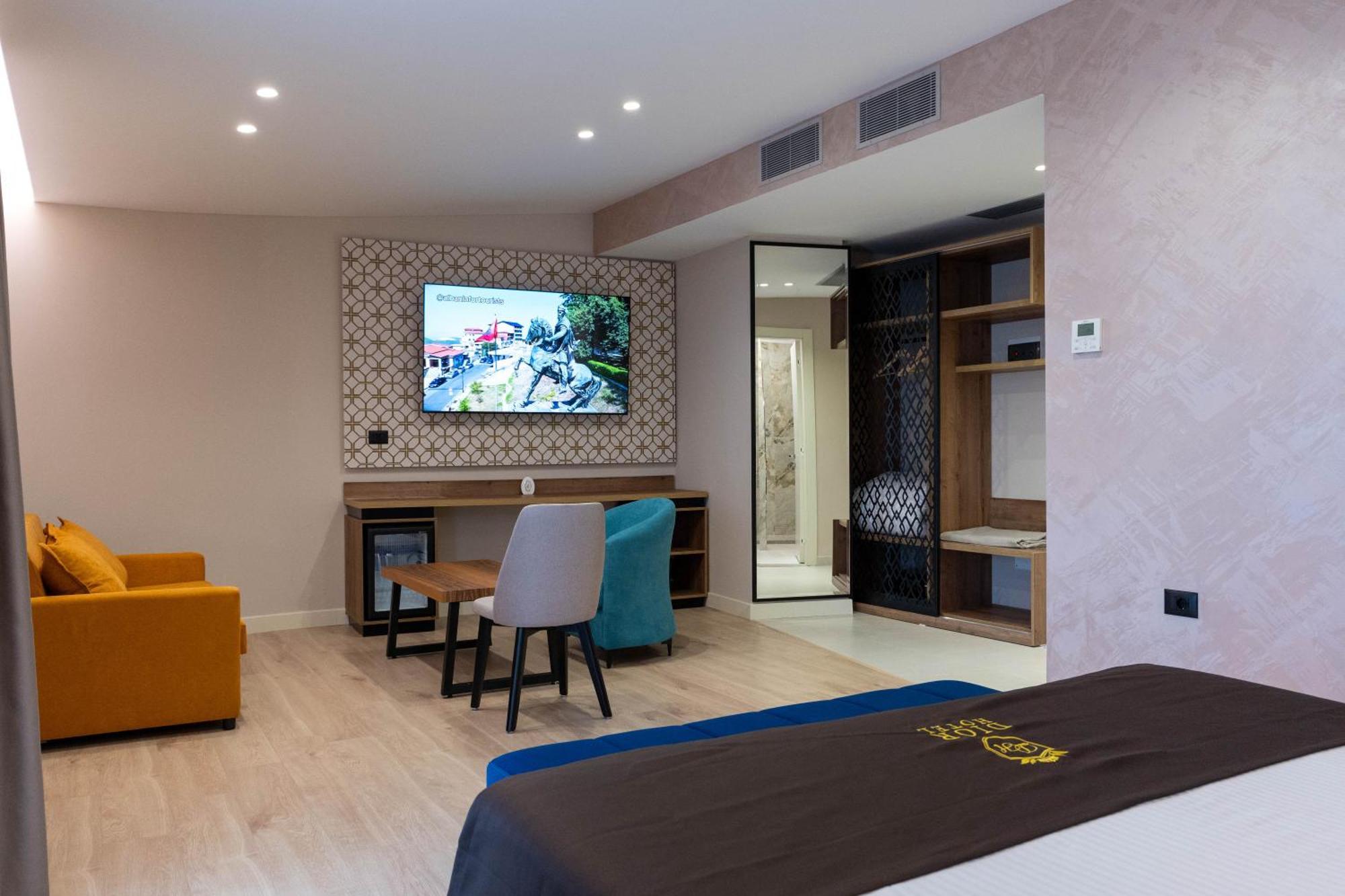 Hotel Dior Krujë Esterno foto