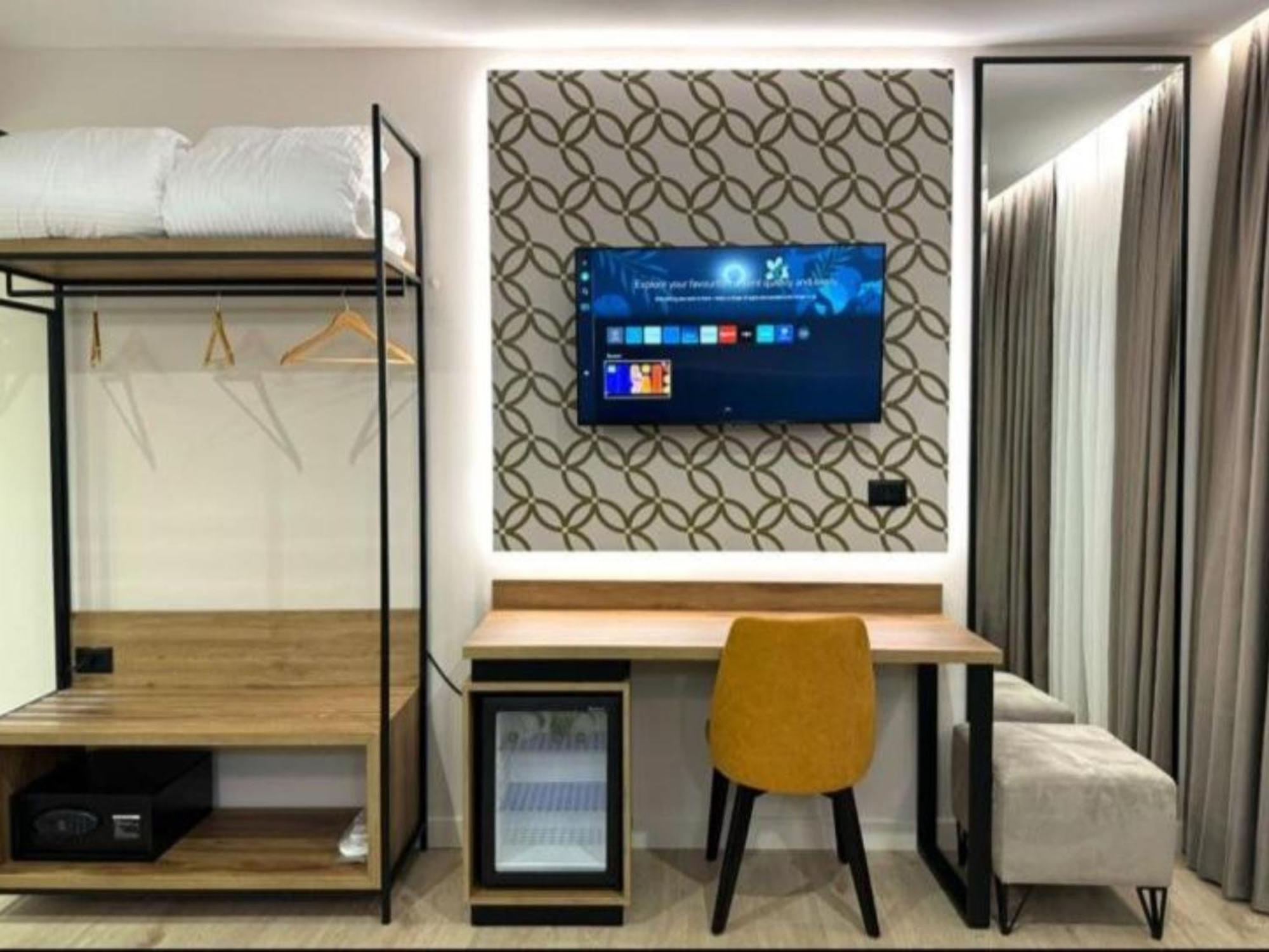 Hotel Dior Krujë Esterno foto